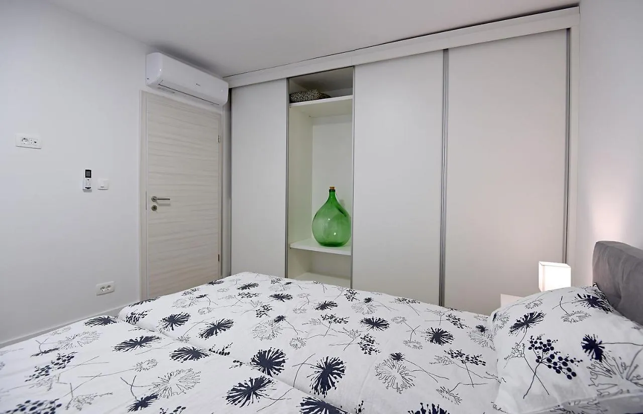 Vigo Apartment Rijeka 0*,
